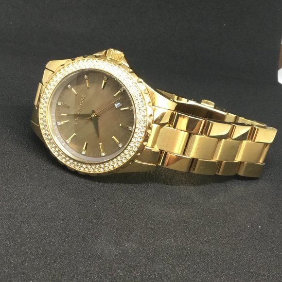 Michael Kors Gold Tone Runway MOP Watch MK5452 display picture 1